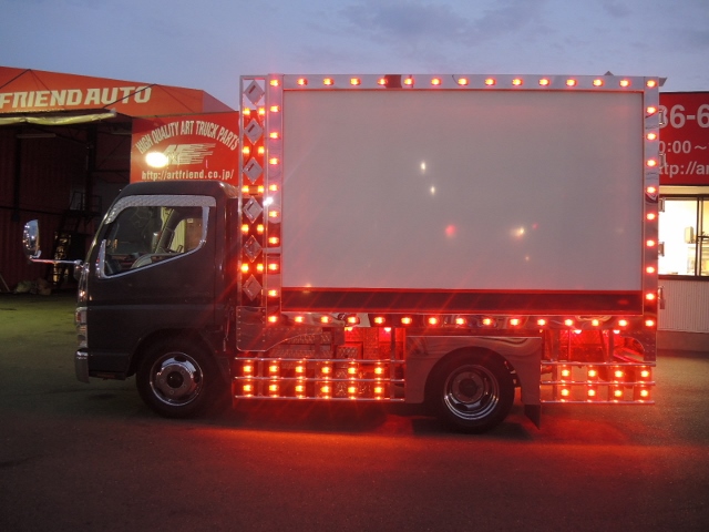 H22 三菱 ジェネレーションキャンター アートトラックバン