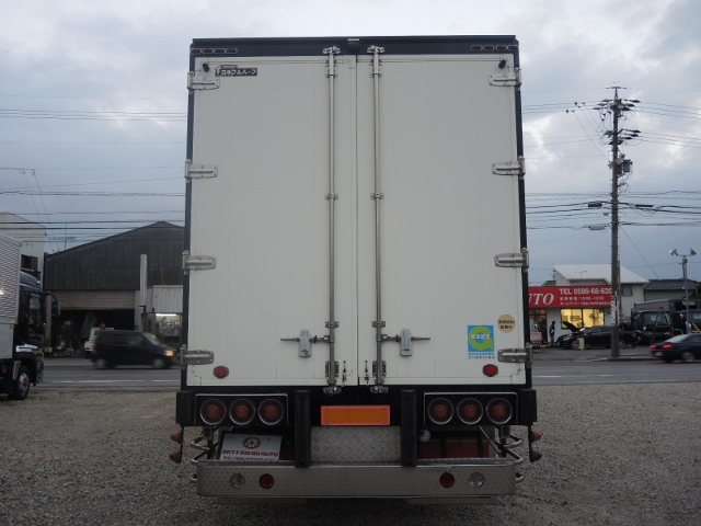 Ｈ１７　ニッサンディーゼル　クオン　ハイルーフ　アルミウィング　中低床　