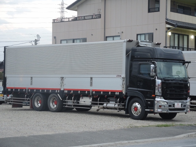 Ｈ１７　ニッサンディーゼル　クオン　ハイルーフ　アルミウィング　中低床　