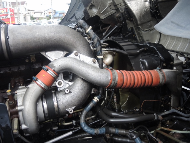 Ｈ１７　ニッサンディーゼル　クオン　ハイルーフ　アルミウィング　中低床　