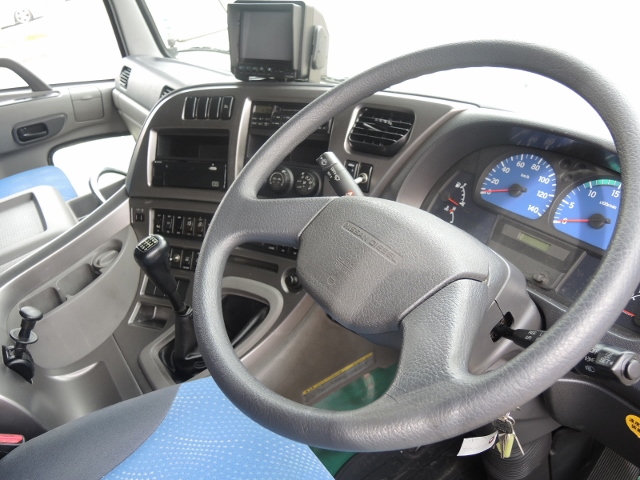 Ｈ１７　ニッサンディーゼル　クオン　ハイルーフ　アルミウィング　中低床　