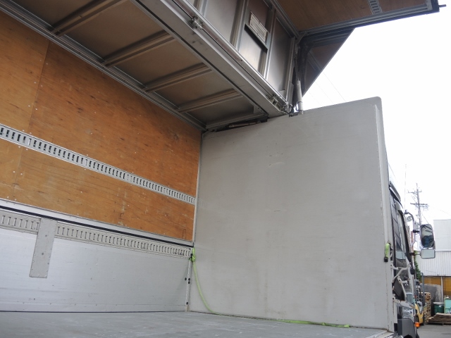 Ｈ１７　ニッサンディーゼル　クオン　ハイルーフ　アルミウィング　中低床　