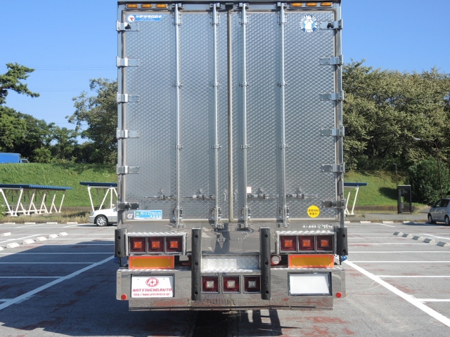 H21 いすゞ　ギガ　3軸冷蔵冷凍車