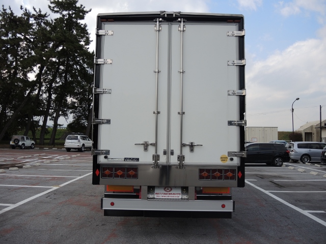 Ｈ１５　いすゞ　ギガ　ハイルーフ　３軸　アルミウィング　リアエアサス