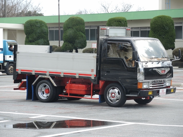 Ｈ3　三菱ふそう　キャンター　カスタム　１０尺造り平ボデー