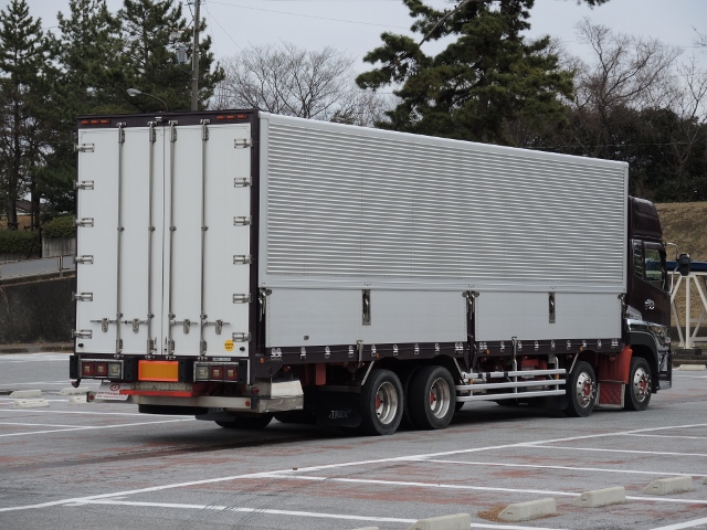 Ｈ19　ニッサンディーゼル　クオン　カスタム　４軸低床　アルミウィング