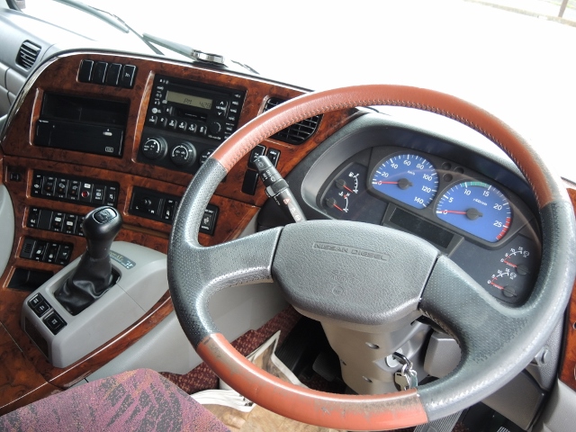 Ｈ19　ニッサンディーゼル　クオン　カスタム　４軸低床　アルミウィング