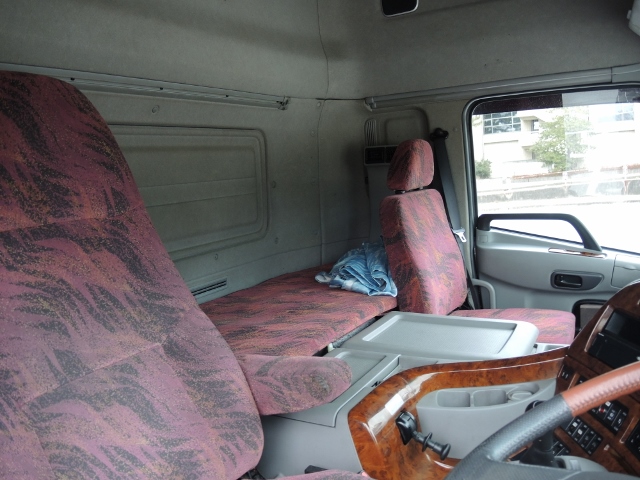 Ｈ19　ニッサンディーゼル　クオン　カスタム　４軸低床　アルミウィング