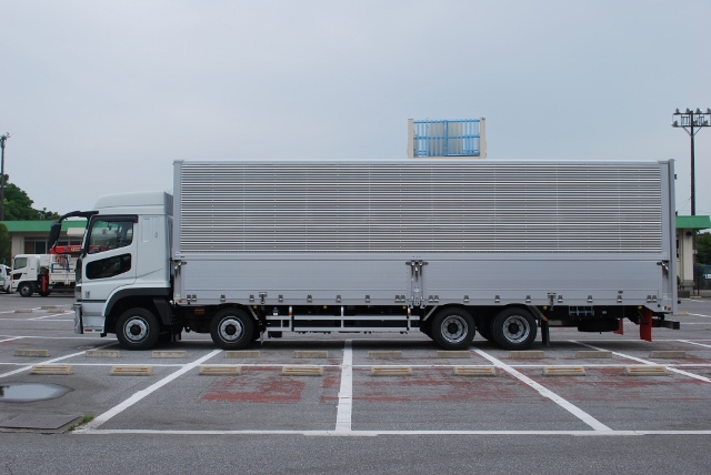 【123】Ｈ29　三菱ふそう　スーパーグレート　低床アルミウイング　未使用車