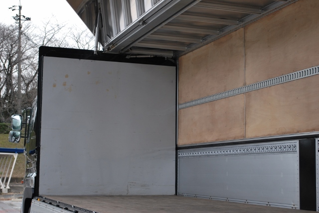 Ｈ19　日野グランドプロフィア　中低床　アルミウィング　リアエアサス