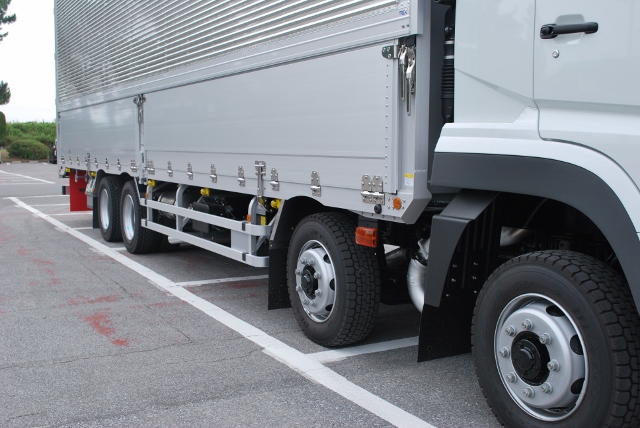 【123】Ｈ29　三菱ふそう　スーパーグレート　低床アルミウイング　未使用車