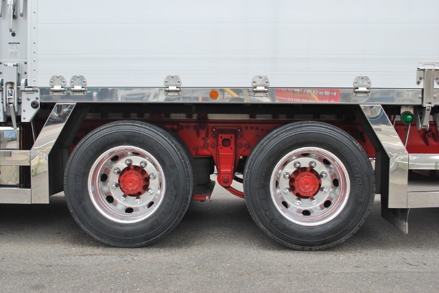 【240】三菱ふそうスーパーグレート　低床　アルミウイング　ハイルーフ　総輪エアサス