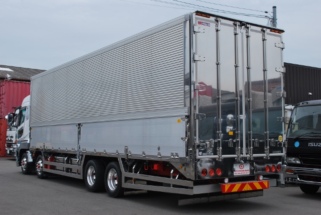 【240】三菱ふそうスーパーグレート　低床　アルミウイング　ハイルーフ　総輪エアサス