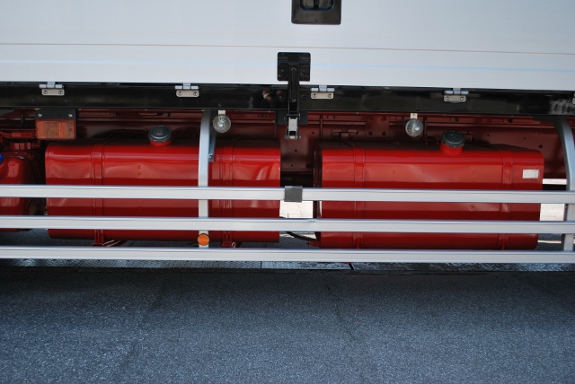 【9】Ｈ２５　日野　グランドプロフィア　アルミウィング　ハイルーフ　中低床　リアエアサス