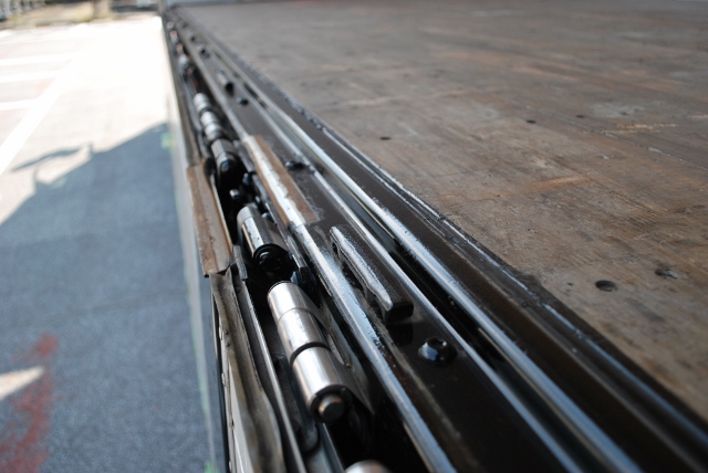 【9】Ｈ２５　日野　グランドプロフィア　アルミウィング　ハイルーフ　中低床　リアエアサス