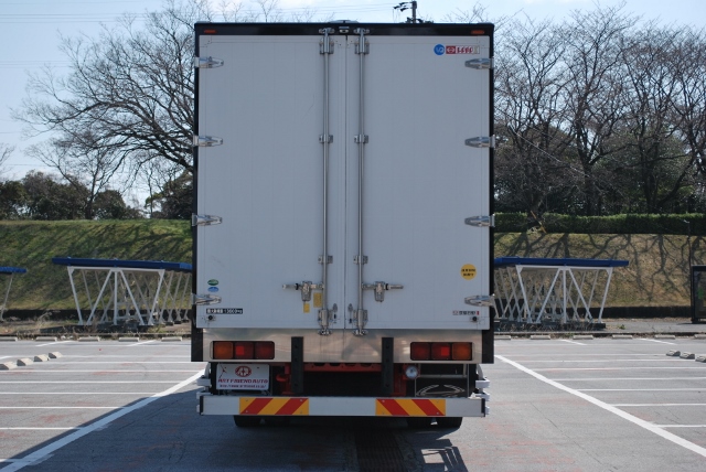 【9】Ｈ２５　日野　グランドプロフィア　アルミウィング　ハイルーフ　中低床　リアエアサス