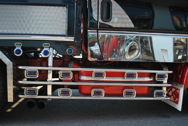 【40】Ｈ8　三菱　キャンター　Ｗキャブ　カスタム多数　デコトラ