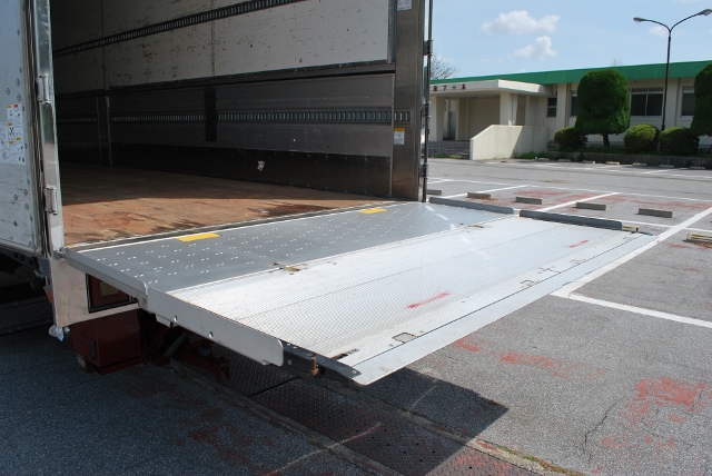【92】Ｈ23　ＵＤトラックス　クオン　4軸低床　アルミウイング　格納ゲート付　ハイルーフ　総輪エアサス