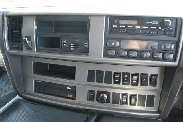 【9】Ｈ２５　日野　グランドプロフィア　アルミウィング　ハイルーフ　中低床　リアエアサス