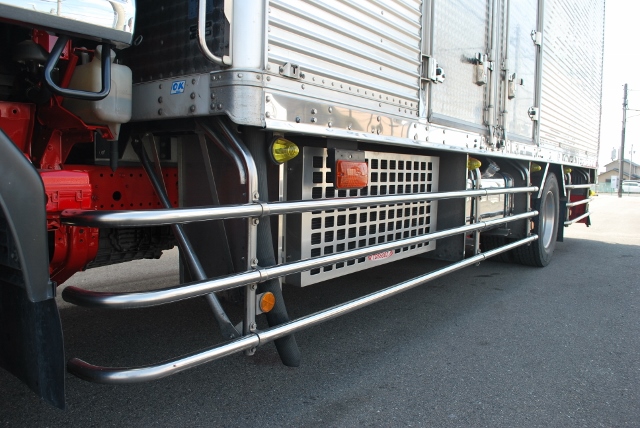 H21 07フォワード　増トン　冷蔵冷凍車　トランテックス６２００造りボデー