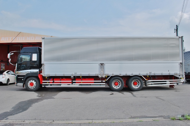 【215】いすゞ　ギガ　中低床　アルミウイング　ハイルーフ