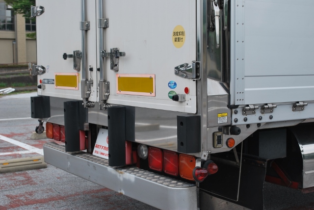 【116】日野エアループプロフィア　低床アルミウイング　ハイルーフ　リヤエアサス