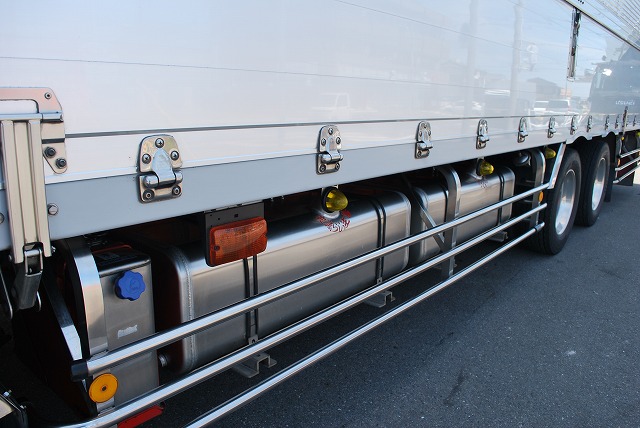 【221】三菱ふそうスーパーグレート　低床　アルミウイング　ハイルーフ