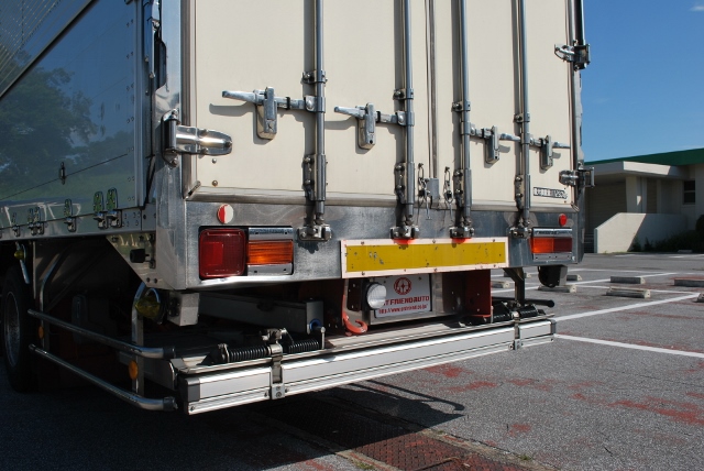 Ｈ19　いすゞ　フォワード　冷凍ウィング　格納ＰＧ付