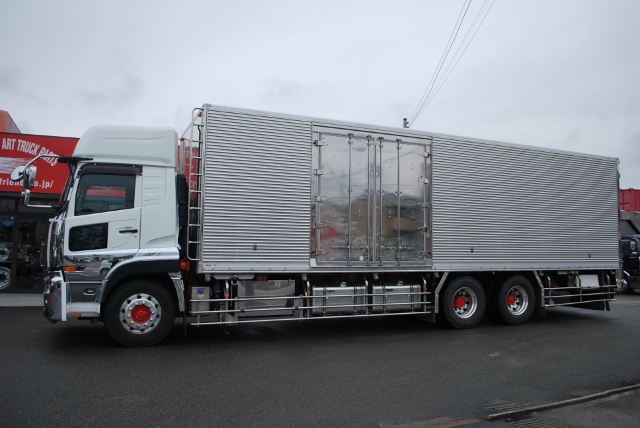 【41】H24 UDトラックス　クオン　冷凍バン　ハイルーフ　総輪エアサス