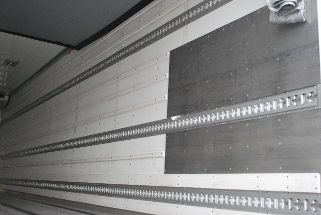 【41】H24 UDトラックス　クオン　冷凍バン　ハイルーフ　総輪エアサス