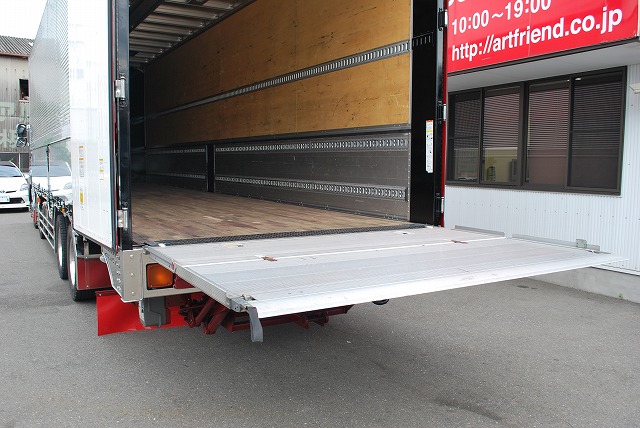 【248】ＵＤトラックスクオン　低床　アルミウイング　ハイルーフ　格納ゲート