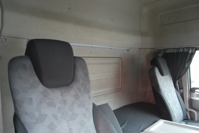 【41】H24 UDトラックス　クオン　冷凍バン　ハイルーフ　総輪エアサス