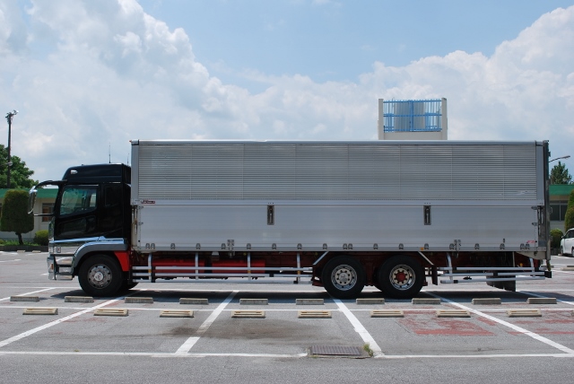 【94】三菱ふそうスーパーグレート　高床　アルミウイング　リアエアサス