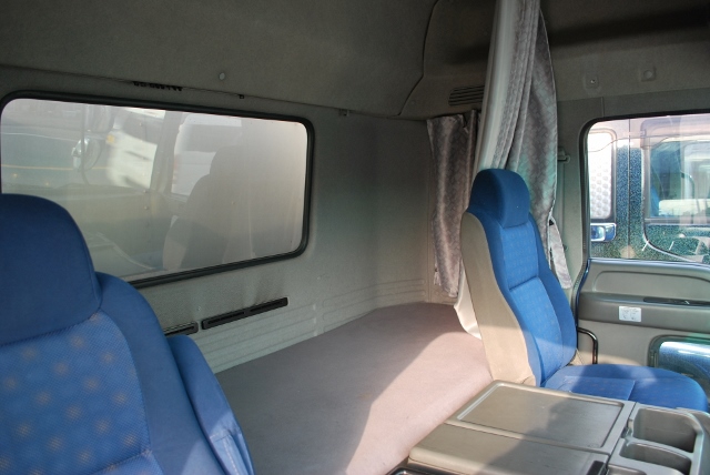 H20 ギガ　４軸アルミウィング　後輪エアサス