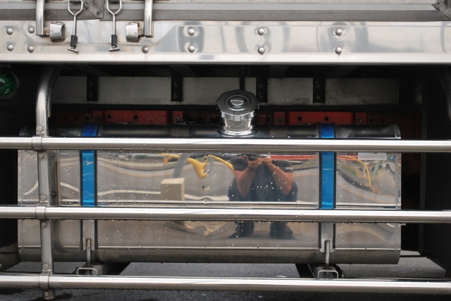 H21　いすゞ　フォワード　冷凍バン　増トン車　リアエアサス