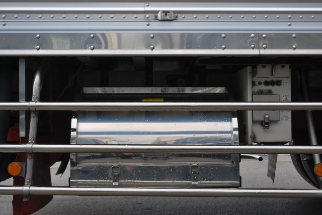 H21　いすゞ　フォワード　冷凍バン　増トン車　リアエアサス