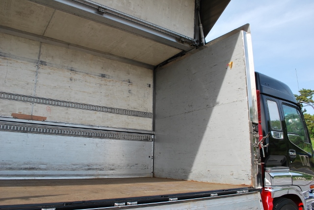 【87】いすゞギガ　高床　アルミウイング　ハイルーフ　リヤエアサス