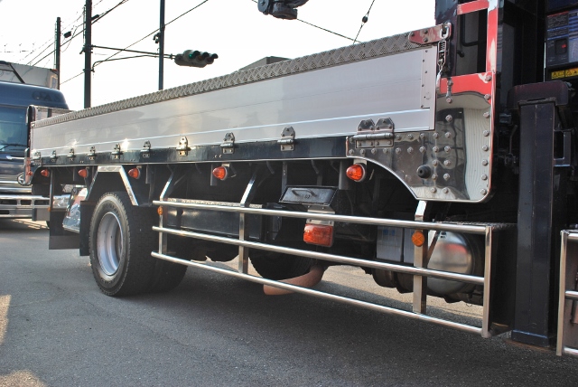 【250】三菱ふそうファイター　増トン　平ボデー　クレーン付