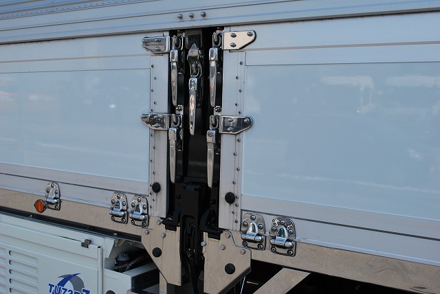 【225】三菱ふそうスーパーグレート　低床　冷凍ウイング　カスタム多数