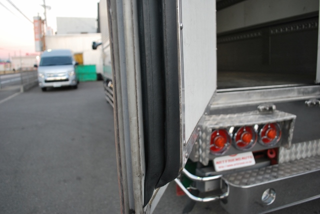 Ｈ１８　日野　レンジャープロ　冷凍ウィング　セミワイド　リアエアサス　ハイグレード　ハイルーフ