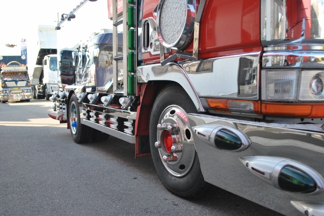 【71】H7　三菱ふそう　キャンター　平ボディ　デコトラ