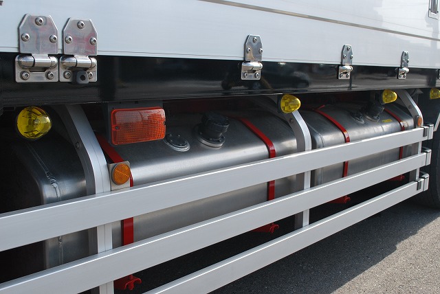 【204】三菱ふそうスーパーグレート　低床　アルミウイング　ハイルーフ　総輪エアサス