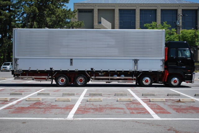 Ｈ20　いすゞ　ギガ　４軸アルミウィング　ハイルーフ　リアエアサス