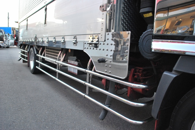 Ｈ１８　日野　レンジャープロ　冷凍ウィング　セミワイド　リアエアサス　ハイグレード　ハイルーフ