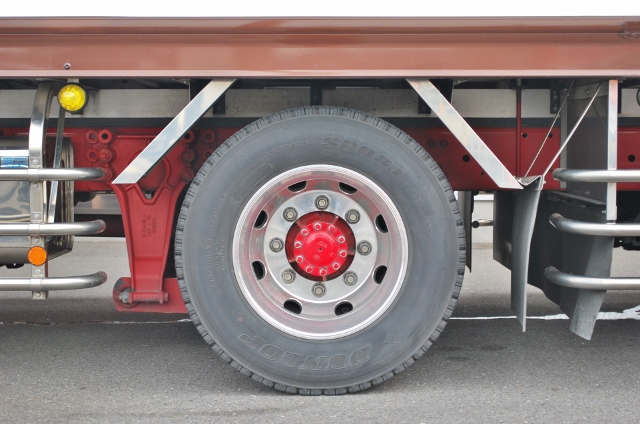 【218】日野レンジャー　ワイド　増トン　冷凍バン　格納ゲート　リヤエアサス