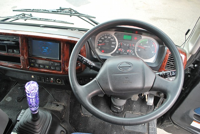 【228】日野レンジャー　ワイド　アルミウイング　リアエアサス　7200ボデー　ハイグレード