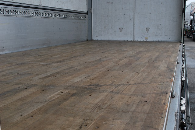 【228】日野レンジャー　ワイド　アルミウイング　リアエアサス　7200ボデー　ハイグレード