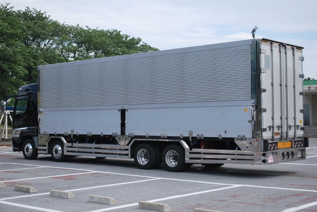 Ｈ１６　三菱　スーパーグレート　アルミｳｨﾝｸﾞ　ハイルーフ　総輪エアサス　低床