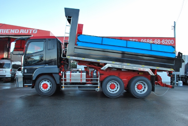 H27　三菱　スーパーグレート　ダンプ　5300×2300　セミロングボデー　新古車！
