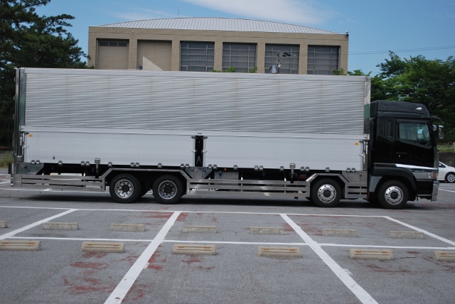 Ｈ１６　三菱　スーパーグレート　アルミｳｨﾝｸﾞ　ハイルーフ　総輪エアサス　低床